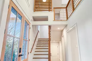 5921 Chesterbrook Rd, McLean, VA 22101 - Photo 11