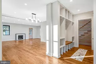 5921 Chesterbrook Rd, McLean, VA 22101 - Photo 15