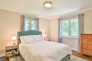 7110 Murray Ln, Annandale, VA 22003 - Photo 9