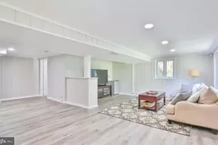 7110 Murray Ln, Annandale, VA 22003 - Photo 21