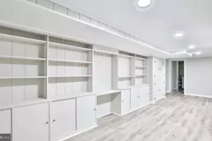7110 Murray Ln, Annandale, VA 22003 - Photo 5