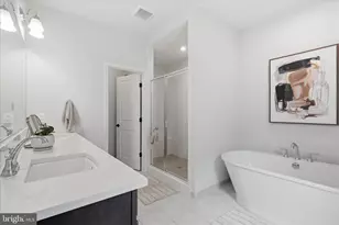 12277 Sweet Willow Ln, Fairfax, VA 22030 - Photo 19