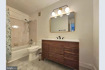 7660 Willow Point Drive, Falls Church, VA 22042 - Photo 21