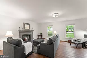12412 Kings Lake Dr, Reston, VA 20191 - Photo 25