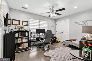 13677 Sweet Woodruff Ln, Centreville, VA 20120 - Photo 23