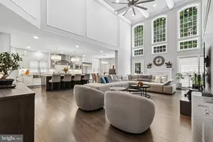13677 Sweet Woodruff Ln, Centreville, VA 20120 - Photo 9