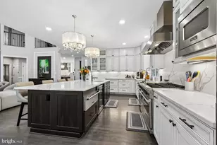 13677 Sweet Woodruff Ln, Centreville, VA 20120 - Photo 5