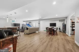 13677 Sweet Woodruff Ln, Centreville, VA 20120 - Photo 29
