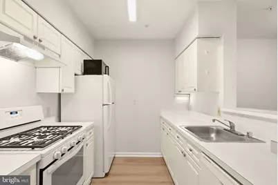 12919 Alton Square #101, Herndon, VA 20170 - Photo 9