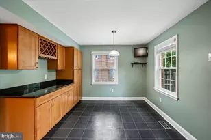 7018 Bradwood Ct, Springfield, VA 22151 - Photo 17