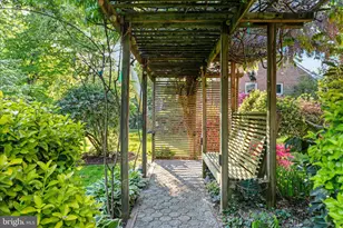 6546 Marlo Dr, Falls Church, VA 22042 - Photo 49