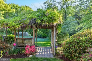 6546 Marlo Dr, Falls Church, VA 22042 - Photo 5