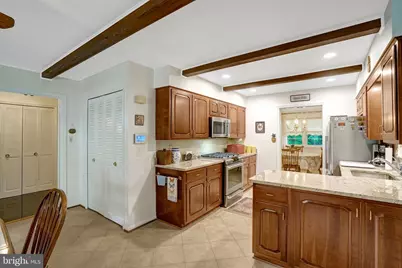 8422 Georgian Way, Annandale, VA 22003 - Photo 3