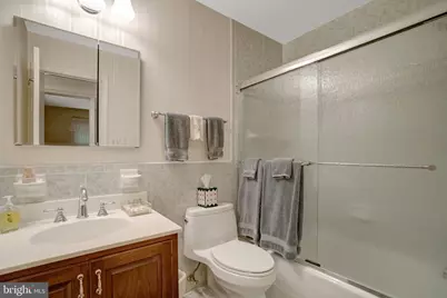 8422 Georgian Way, Annandale, VA 22003 - Photo 43