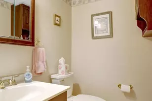 8422 Georgian Way, Annandale, VA 22003 - Photo 33