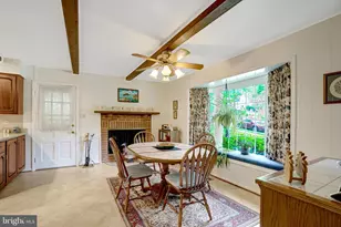 8422 Georgian Way, Annandale, VA 22003 - Photo 23