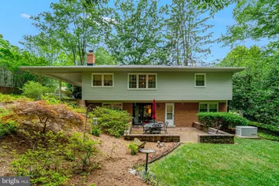 8422 Georgian Way, Annandale, VA 22003 - Photo 11