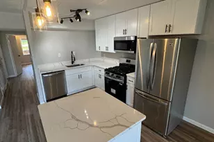 2616 Redcoat Dr, Alexandria, VA 22303 - Photo 3