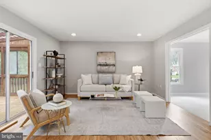 3563 Armfield Farm Dr, Chantilly, VA 20151 - Photo 5
