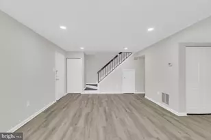 10669 Spring Oak Ct, Burke, VA 22015 - Photo 7
