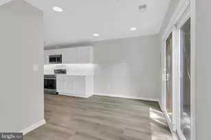 10669 Spring Oak Ct, Burke, VA 22015 - Photo 13