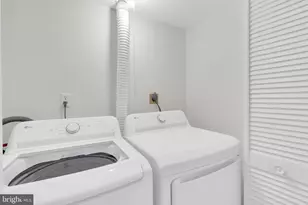 10669 Spring Oak Ct, Burke, VA 22015 - Photo 27