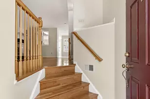 13157 Kidwell Field Rd, Herndon, VA 20171 - Photo 7