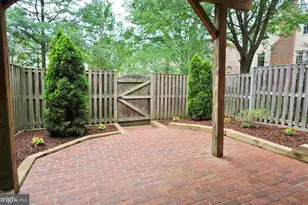 7411 Salford Ct, Alexandria, VA 22315 - Photo 23
