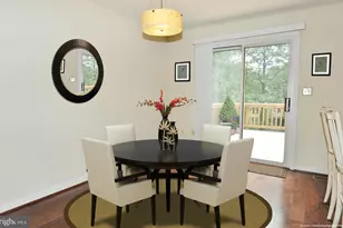 7411 Salford Ct, Alexandria, VA 22315 - Photo 7