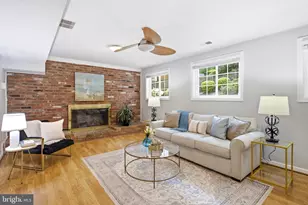 9521 Jomar Dr, Fairfax, VA 22032 - Photo 19