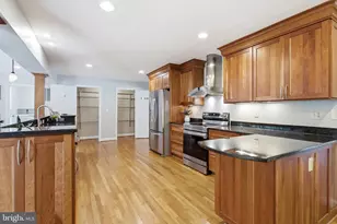 9521 Jomar Dr, Fairfax, VA 22032 - Photo 21