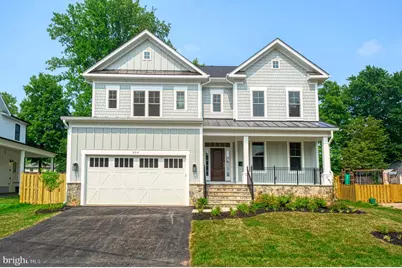 115 Saint Andrews Drive NE, Vienna, VA 22180 - Photo 1