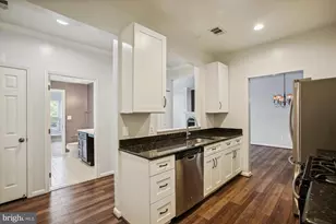 6533 Grange Ln, Alexandria, VA 22315 - Photo 5