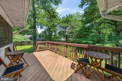 905 Carole Court SE, Vienna, VA 22180 - Photo 9