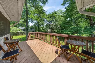 905 Carole Ct SE, Vienna, VA 22180 - Photo 9