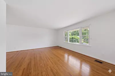 905 Carole Court SE, Vienna, VA 22180 - Photo 11