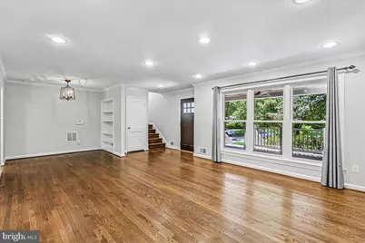 8109 Bainbridge Road, Alexandria, VA 22308 - Photo 7