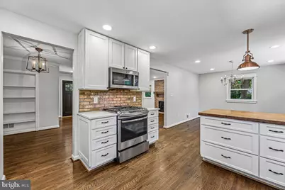 8109 Bainbridge Road, Alexandria, VA 22308 - Photo 9