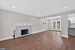 8109 Carrick Ln, Springfield, VA 22151 - Photo 3