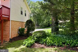 7211 Ashview Dr, Springfield, VA 22153 - Photo 63