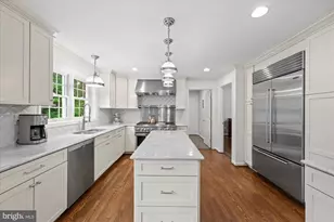 925 Woburn Ct, McLean, VA 22102 - Photo 7