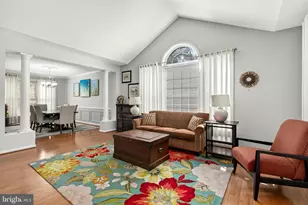 6251 Rolling Spring Ct, Springfield, VA 22152 - Photo 7