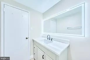 3701 S George Mason Dr, Falls Church, VA 22041 - Photo 23