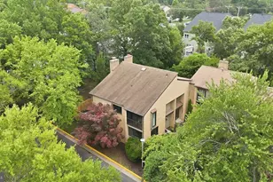 3131 Guysborough Dr, Fairfax, VA 22031 - Photo 3