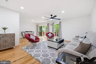 3131 Guysborough Dr, Fairfax, VA 22031 - Photo 21