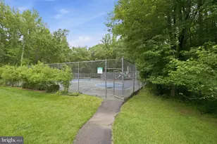 3131 Guysborough Dr, Fairfax, VA 22031 - Photo 57