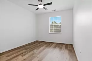 12901 Centre Park Cir, Herndon, VA 20171 - Photo 23