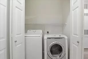 12901 Centre Park Cir, Herndon, VA 20171 - Photo 27