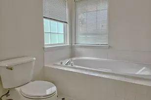 13906 Gothic Dr, Centreville, VA 20121 - Photo 31