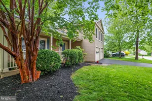 12755 Flat Meadow Ln, Herndon, VA 20171 - Photo 9